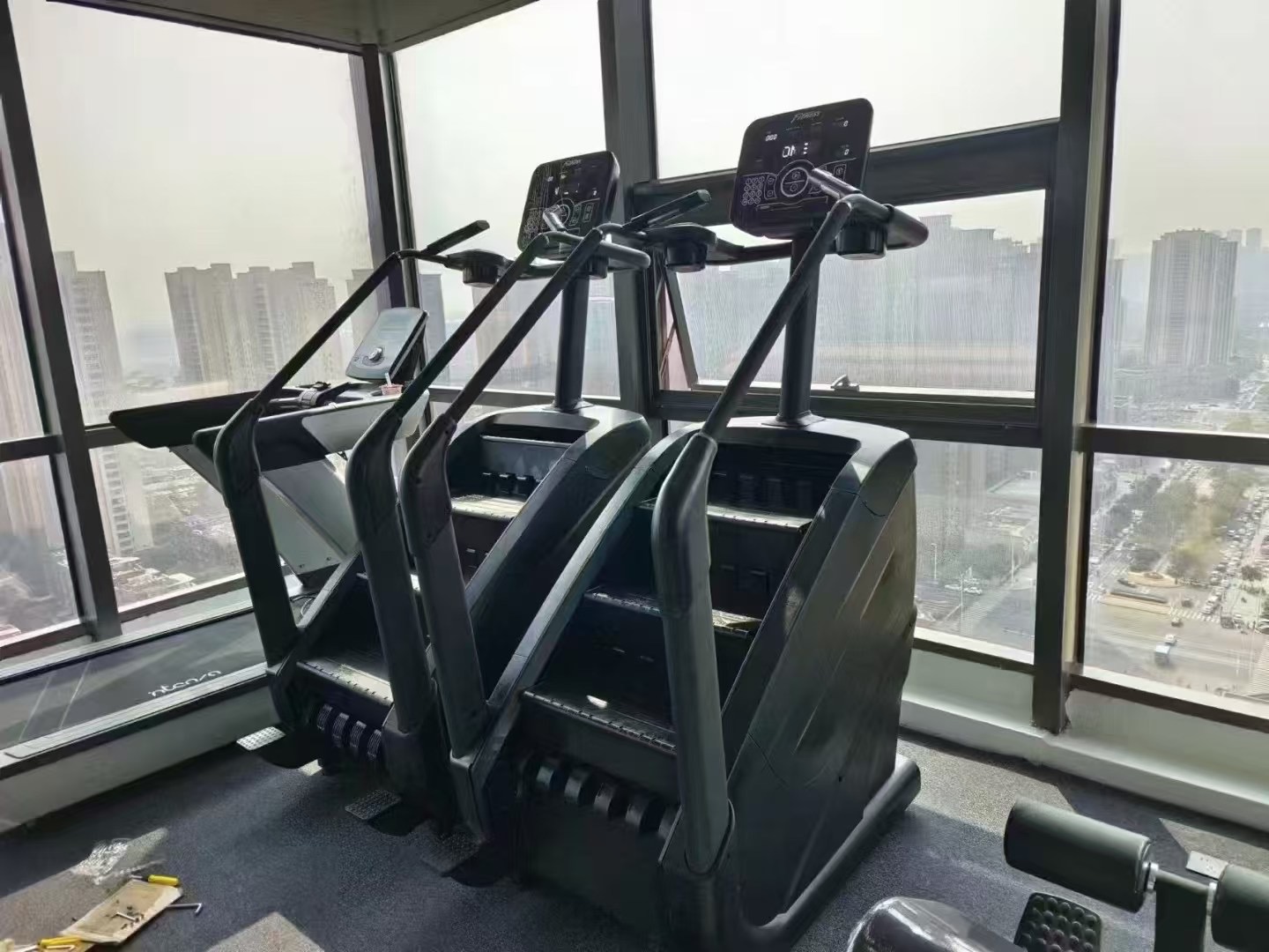 The New Era of Cardio Equipment: A Scientific Exploration of Stair Climbers, Rowers, Non-Motorized Treadmills, and Swim Ergometers