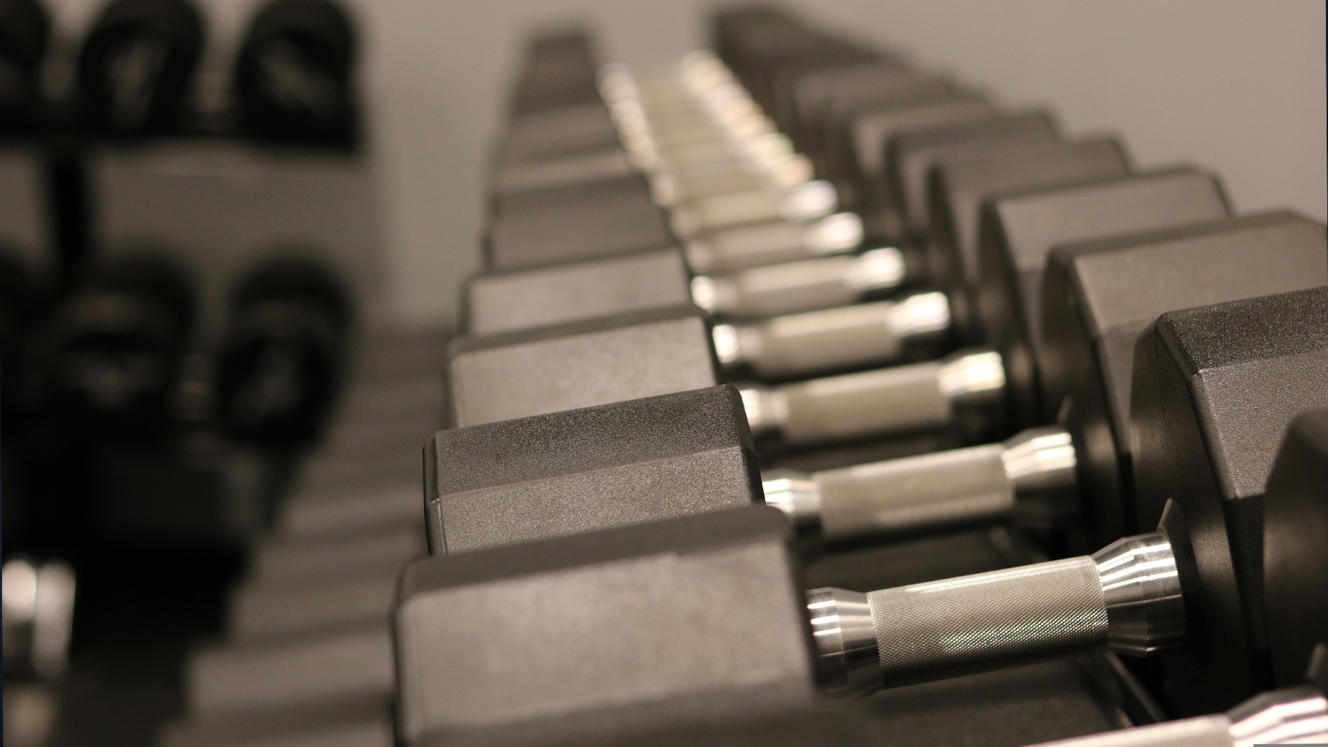 How do I use exercise equipment correctly to avoid exercise injuries?